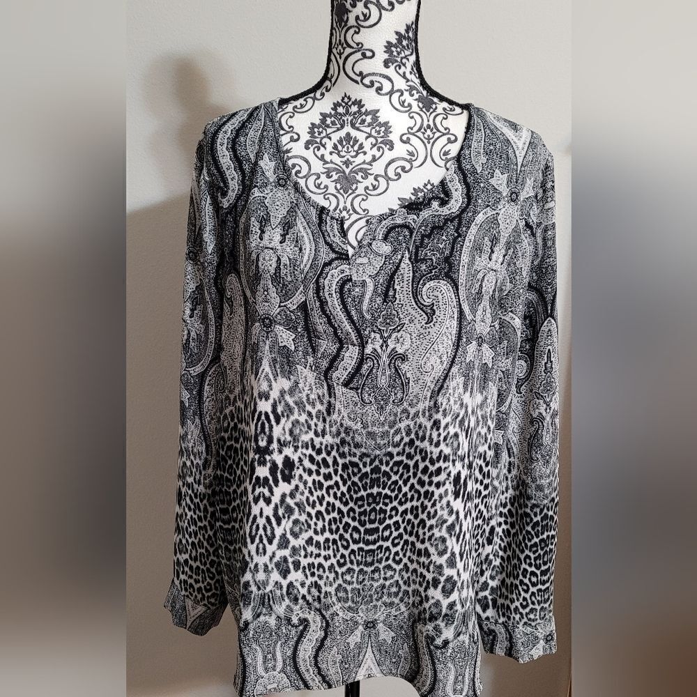 Sioni floral and leopard print top